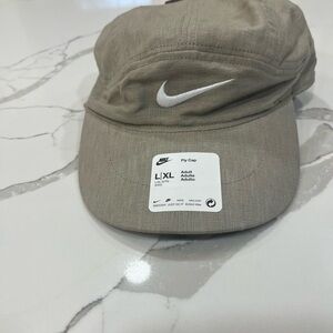 Nike Men's Beige Cap